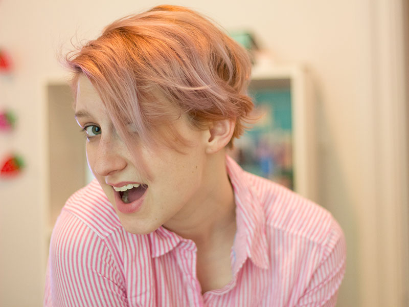 Cotton Candy Pink bob  HOW TO: Dilute pink hair dye 